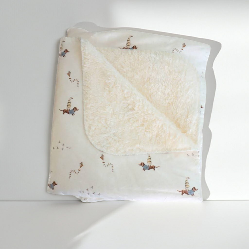 'Piggyback' cuddly blanket