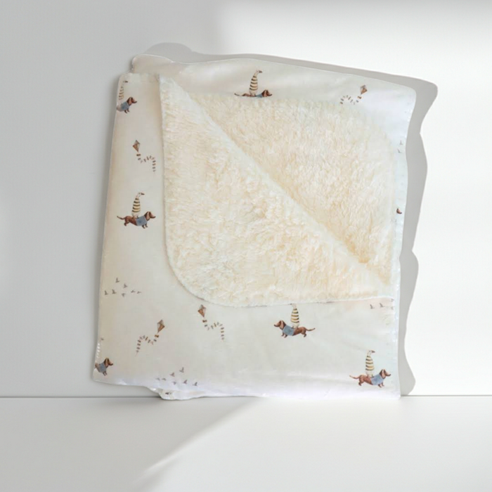 'Piggyback' cuddly blanket