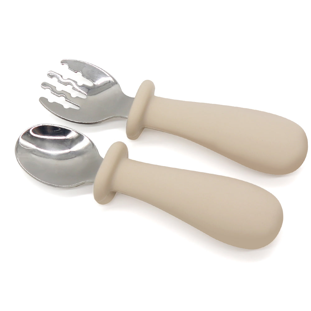 'KidsSafe children's cutlery with mouth stopper'