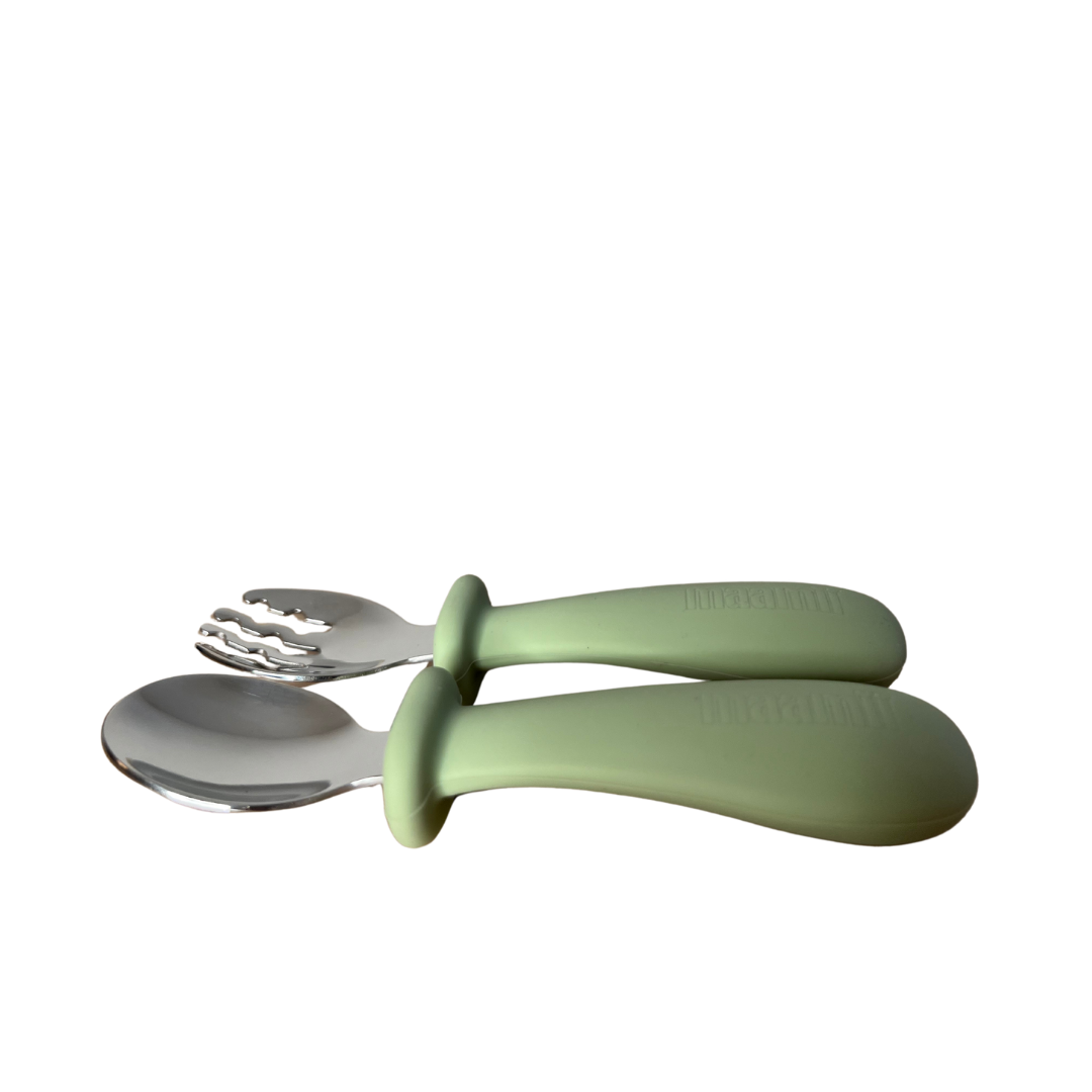 Kinderbesteck_Set_Gabel_Loeffel_Olive